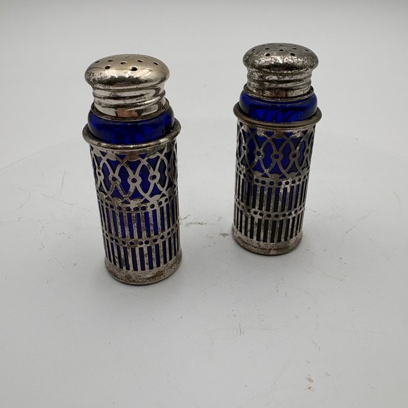 Vintage Cobalt Blue Glass Salt Pepper Shakers Ornate Silver Plate Holders Japan - Picture 1 of 7
